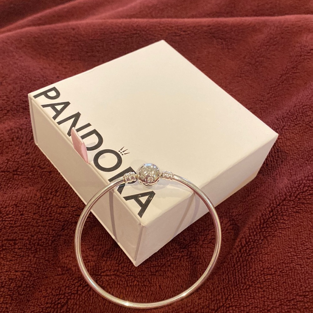 Pandora galaxy bracelet with Star clasp - special edition 2021- medium size